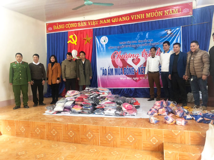 Thang Long OSC participated in a program called ''Winter Warm Clothes Job Fair'' held in Pak Nam